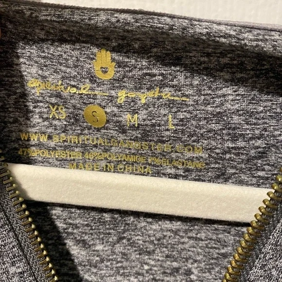 Gray cropped fitted long sleeve sweatshirt with v-neck - Picture 5 of 7